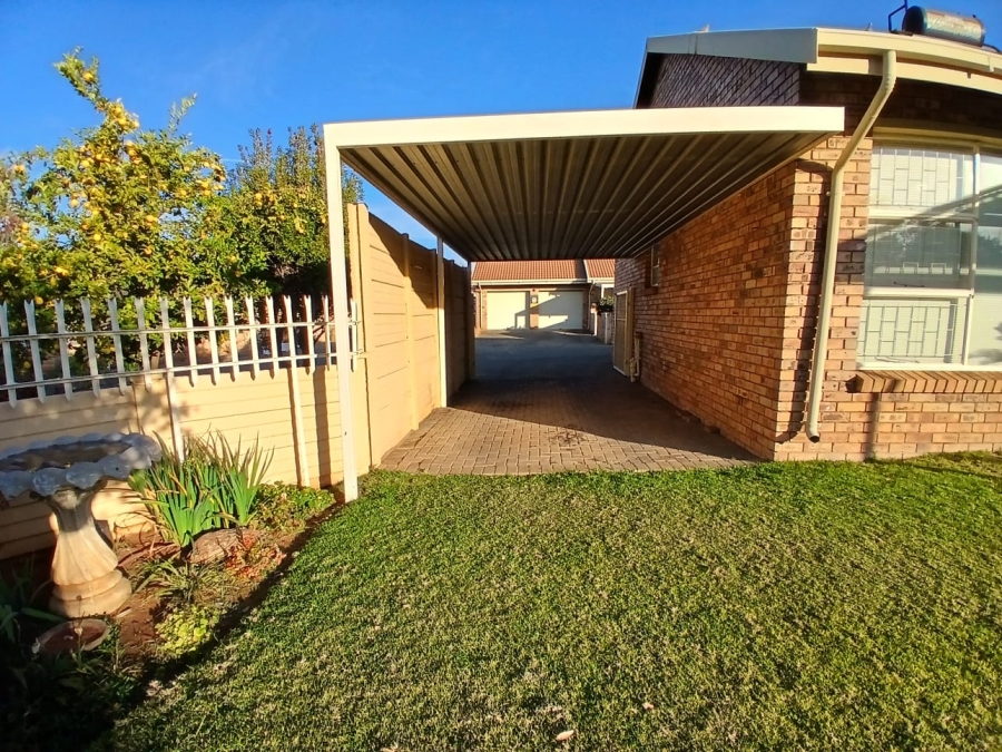 3 Bedroom Property for Sale in Uitsig Free State
